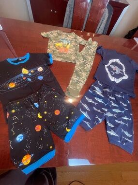 Bundle of 3 Boy’s short sleeve shorts cotton Pajamas Sz 5T